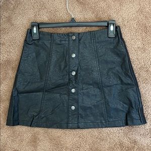 Forever 21 faux leather button up skirt